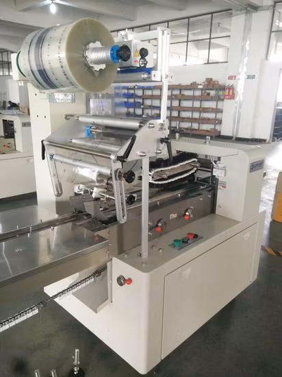 Disposable White Plastic Cutlery Set with Napkin Heavy Duty Knife Fork Spoon Napkin Paper Flow Packing Machine Glassware Parts Packing Machine